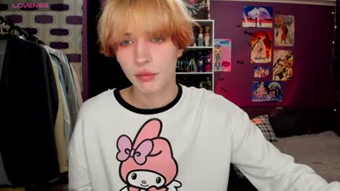 Snapshot of sweet_peach__ chatting on July 3, 8:59 pm kira online show from July 3, 8:59 pm