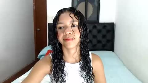 Snapshot of sweet_petite15 chatting on June 19, 12:42 pm petite sweet online show from June 19, 12:42 pm