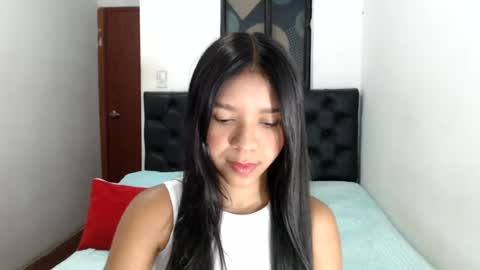 Snapshot of sweet_petite15 chatting on July 13, 12:19 pm petite sweet online show from July 13, 12:19 pm