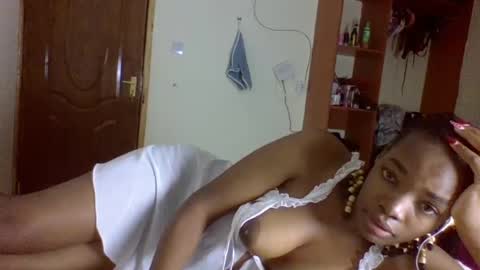 Snapshot of sweet_planet chatting on July 21, 3:42 am sweet_planet online show from July 21, 3:42 am