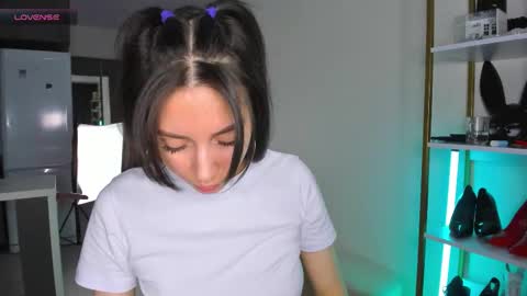 Ashley online show from March 15, 6:47 pm