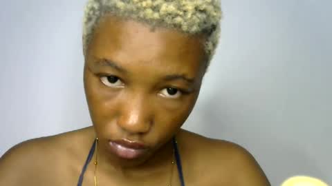Snapshot of sweet_pussy04 chatting on July 1, 6:51 pm sweet girl online show from July 1, 6:51 pm