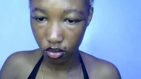 Snapshot of sweet_pussy04 chatting on July 19, 10:08 am sweet girl online show from July 19, 10:08 am