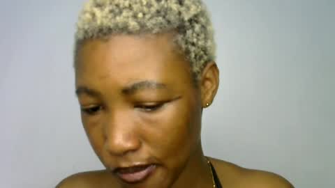 Snapshot of sweet_pussy04 chatting on July 21, 11:34 am sweet girl online show from July 21, 11:34 am