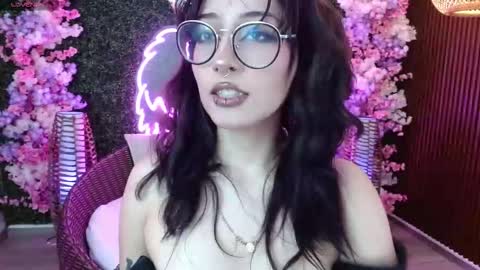 Roxanee online show from March 27, 9:25 pm