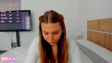 Snapshot of sweet_sabriina chatting on April 17, 7:00 am Sabina online show from April 17, 7:00 am