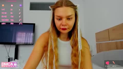 Snapshot of sweet_sabriina chatting on May 8, 7:36 am Sabina online show from May 8, 7:36 am