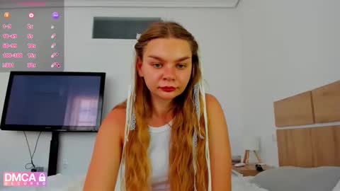 Snapshot of sweet_sabriina chatting on May 22, 6:42 am Sabina online show from May 22, 6:42 am