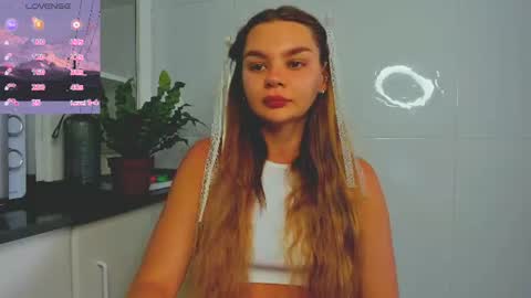 Snapshot of sweet_sabriina chatting on June 14, 7:10 am Sabina online show from June 14, 7:10 am