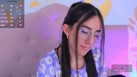 Sammy Lauren online show from March 8, 1:57 pm