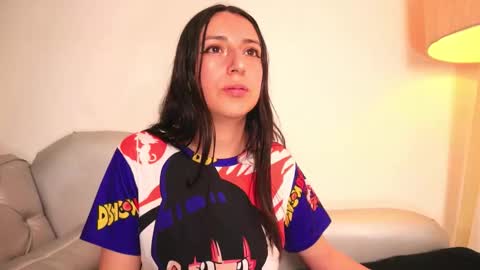 Sammy Lauren online show from February 2, 7:45 pm