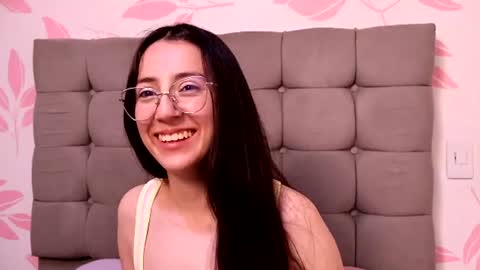 Snapshot of sweet_sammy_7 chatting on July 13, 3:31 am Sammy Lauren online show from July 13, 3:31 am