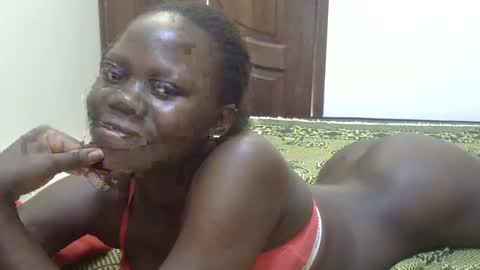 Snapshot of sweet_sharon01 chatting on October 27, 10:52 am Sharon online show from October 27, 10:52 am