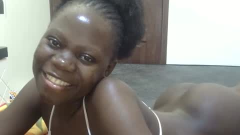 Snapshot of sweet_sharon01 chatting on November 9, 9:40 am Sharon online show from November 9, 9:40 am