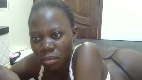 Snapshot of sweet_sharon01 chatting on November 20, 10:15 am Sharon online show from November 20, 10:15 am