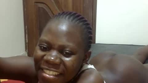 Snapshot of sweet_sharon01 chatting on November 27, 10:01 pm Sharon online show from November 27, 10:01 pm