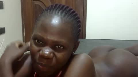 Snapshot of sweet_sharon01 chatting on December 1, 10:37 pm Sharon online show from December 1, 10:37 pm