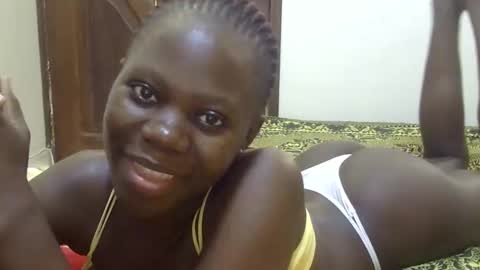 Snapshot of sweet_sharon01 chatting on December 2, 10:42 am Sharon online show from December 2, 10:42 am