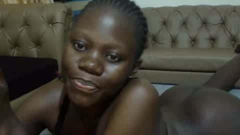 Snapshot of sweet_sharon01 chatting on December 3, 11:03 pm Sharon online show from December 3, 11:03 pm