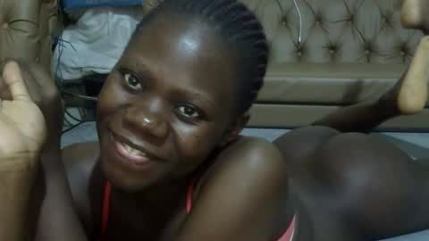 Snapshot of sweet_sharon01 chatting on December 16, 10:59 pm Sharon online show from December 16, 10:59 pm