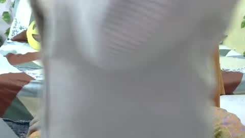 sweet_shivani online show from February 4, 3:44 am