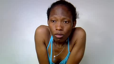 Snapshot of sweet_sinful chatting on June 15, 6:54 pm sweet_sinful online show from June 15, 6:54 pm
