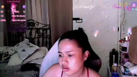 Snapshot of sweet_sirenxx chatting on May 6, 7:02 am Leah online show from May 6, 7:02 am