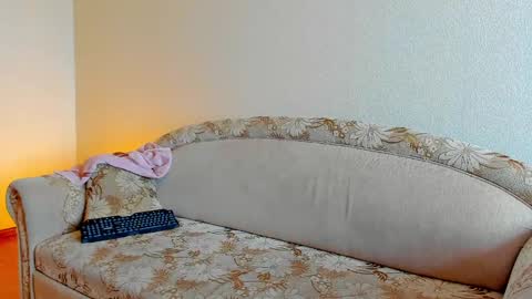 sweet_smith8 online show from March 10, 7:53 am