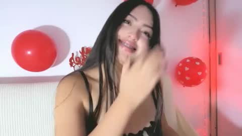 sweet_sophie_7 online show from February 13, 6:20 am