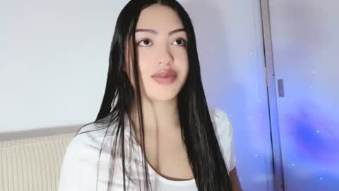sweet_sophie_7 online show from July 30, 1:48 am
