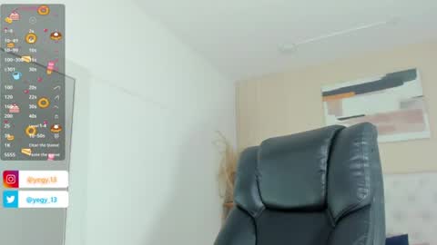 Snapshot of sweet_starxx chatting on July 1, 8:08 pm Yeileen online show from July 1, 8:08 pm