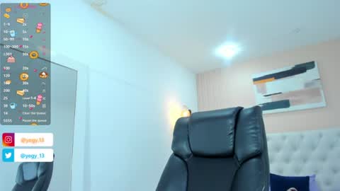 Snapshot of sweet_starxx chatting on July 2, 9:10 pm Yeileen online show from July 2, 9:10 pm