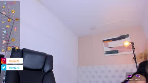 Snapshot of sweet_starxx chatting on July 28, 11:58 pm Yeileen online show from July 28, 11:58 pm