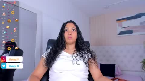 Snapshot of sweet_starxx chatting on July 30, 10:09 pm Yeileen online show from July 30, 10:09 pm