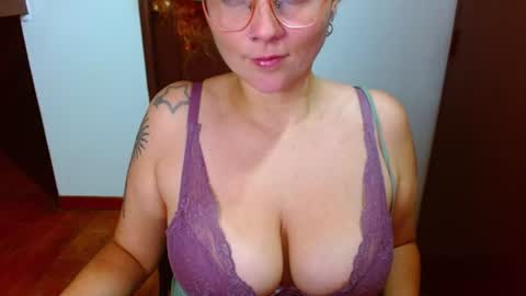 Snapshot of sweet_tammyy chatting on July 27, 10:17 pm tammy IG stammy 36 online show from July 27, 10:17 pm