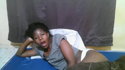 Snapshot of sweet_tattiana chatting on June 22, 11:02 pm Tatty online show from June 22, 11:02 pm
