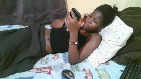 Snapshot of sweet_tattiana chatting on June 24, 9:03 pm Tatty online show from June 24, 9:03 pm