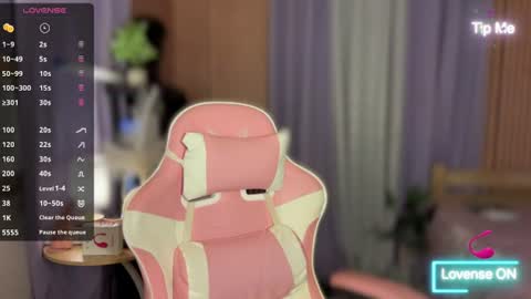 Snapshot of sweet_trishaxx chatting on June 23, 6:50 pm Trisha online show from June 23, 6:50 pm