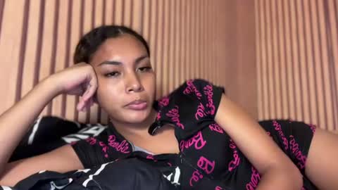 Snapshot of sweet_trishaxx chatting on July 8, 7:35 am Trisha online show from July 8, 7:35 am