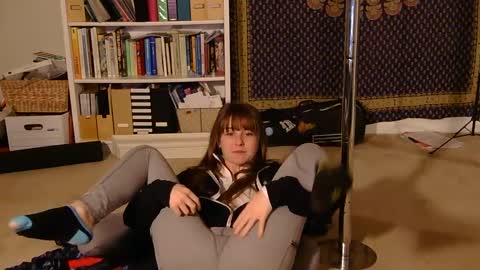 Heidi Brenner - Please check bio for schedule  FAQ online show from February 11, 12:28 am