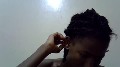 Snapshot of sweet_vee1 chatting on May 6, 4:01 pm Princess vee online show from May 6, 4:01 pm