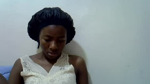 Snapshot of sweet_vee1 chatting on July 1, 8:16 am Princess vee online show from July 1, 8:16 am