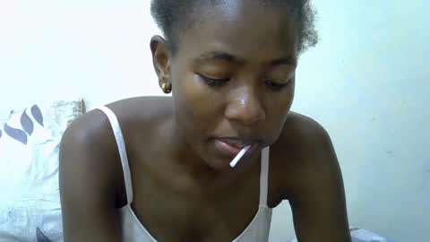 Snapshot of sweet_vee1 chatting on July 7, 9:08 pm Princess vee online show from July 7, 9:08 pm