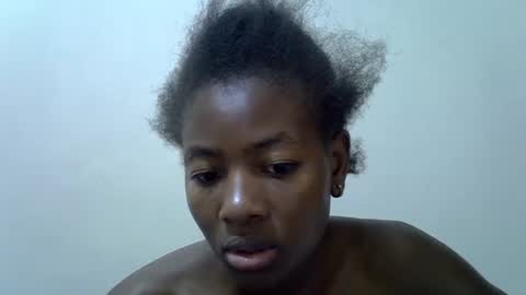 Snapshot of sweet_vee1 chatting on July 13, 12:30 pm Princess vee online show from July 13, 12:30 pm