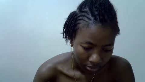 Snapshot of sweet_vee1 chatting on July 24, 9:18 am Princess vee online show from July 24, 9:18 am