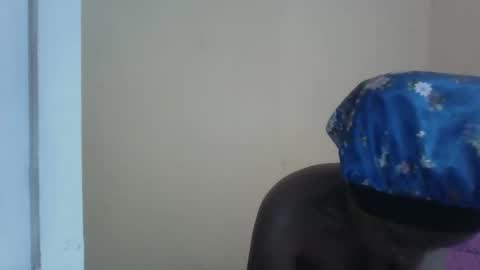 Snapshot of sweet_zella chatting on October 31, 11:55 am zellate online show from October 31, 11:55 am