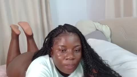Snapshot of sweetafricangal chatting on June 18, 12:33 am NASHA online show from June 18, 12:33 am