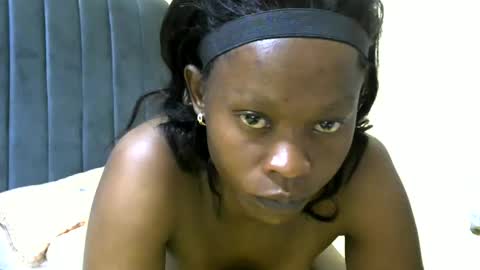 LIANAH online show from May 9, 5:23 am