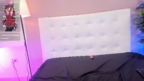 sweetalicexxx online show from June 18, 9:14 am