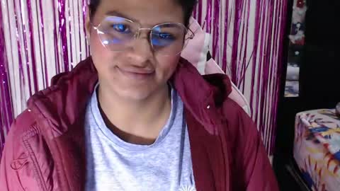 Snapshot of sweetalmaa chatting on May 11, 9:59 am Alma online show from May 11, 9:59 am